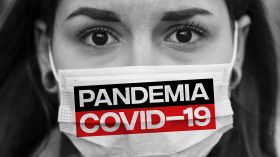 A COVID-19 világjárvány (2020)