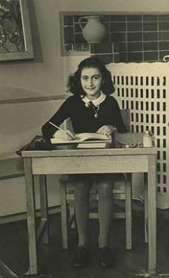 Anne Frank - A holokauszt szemtanúja (2014)