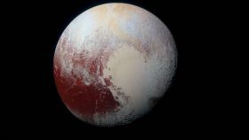 Pluto - Egy bolygó újraéledése (2020)